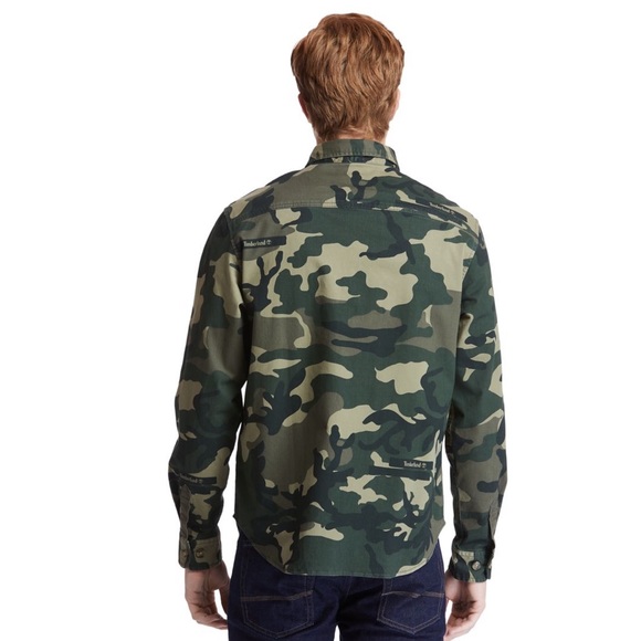TIMBERLAND MEN'S MIXEDMEDIA CAMO UTILITY OVERSHIRT - Picture 2 of 6